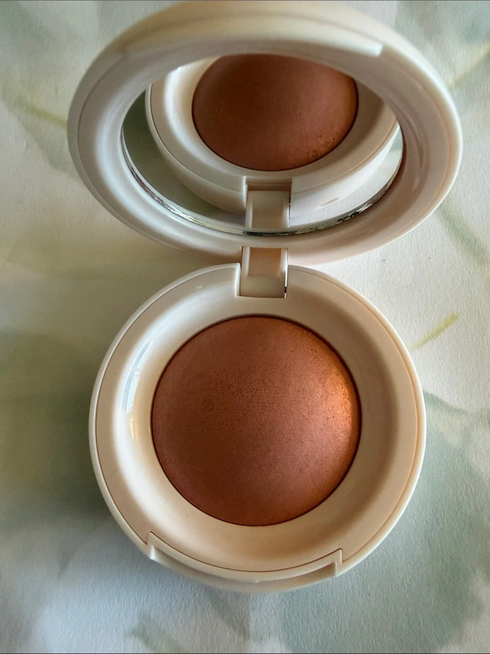 Rare Beauty positive light powder blush nwob